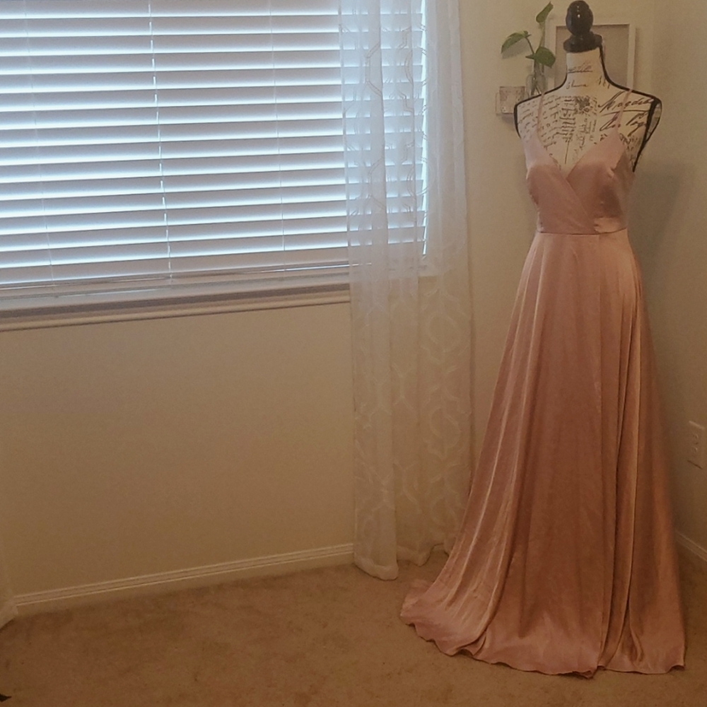 NWT Lulu's exclusive blush pink satin maxi dress
